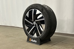 sininen Volkswagen ID.7 2025 kuva 13.