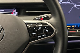 sininen Volkswagen ID.7 2025 kuva 23.