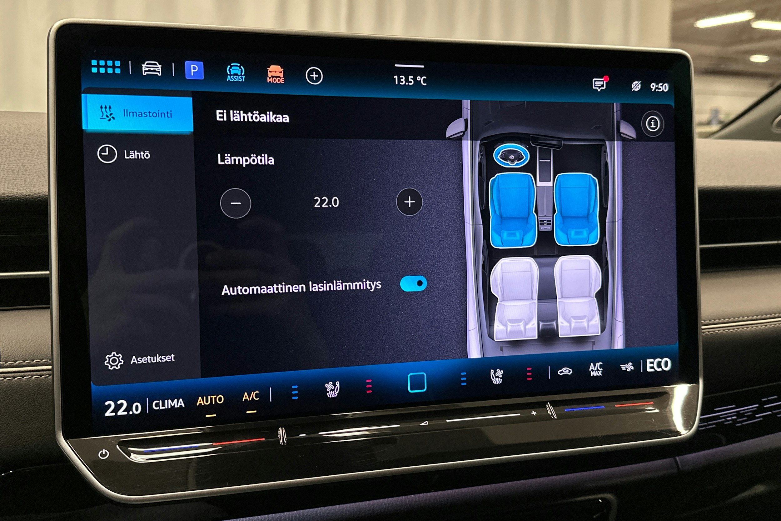 sininen Volkswagen ID.7 2025 kuva 29.