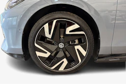 sininen Volkswagen ID.7 2025 kuva 9.