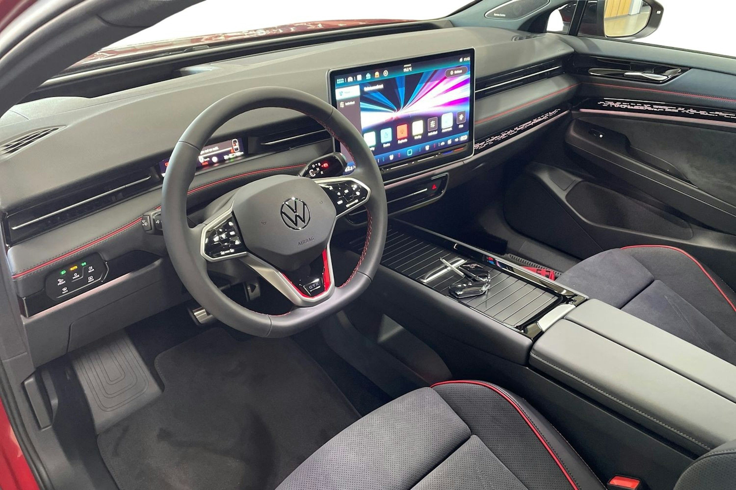 punainen Volkswagen ID.7 2025 kuva 6.
