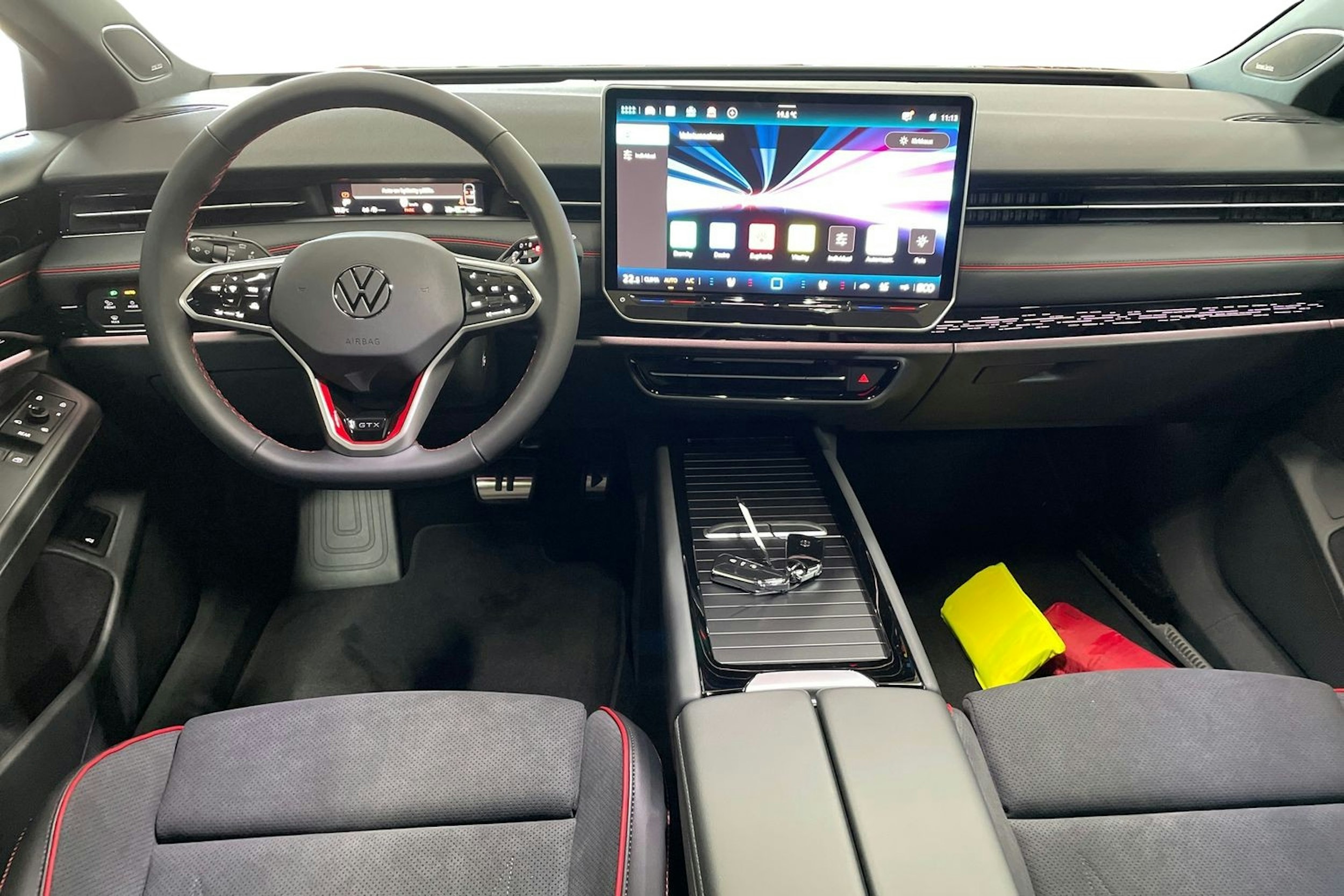 punainen Volkswagen ID.7 2025 kuva 7.