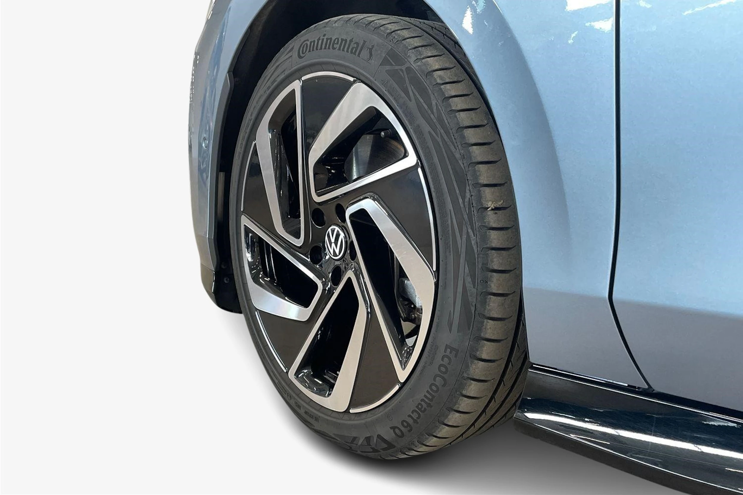 sininen Volkswagen ID.7 2025 kuva 9.