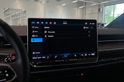 sininen Volkswagen ID.7 2025 kuva 20.