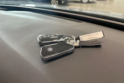 sininen Volkswagen ID.7 2025 kuva 39.