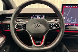 met. harmaa Volkswagen ID.7 2025 kuva 17.