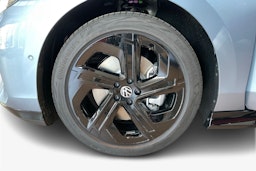 sininen Volkswagen ID.7 2025 kuva 9.