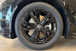 met. musta Volkswagen ID.7 2025 kuva 10.