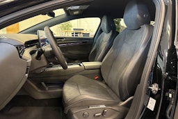 met. musta Volkswagen ID.7 2025 kuva 12.