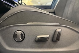 met. musta Volkswagen ID.7 2025 kuva 13.