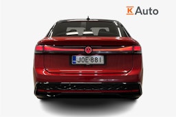 punainen Volkswagen ID.7 2025 kuva 3.