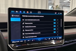 punainen Volkswagen ID.7 2025 kuva 26.