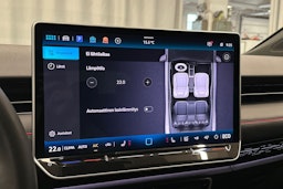punainen Volkswagen ID.7 2025 kuva 29.