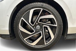 harmaa Volkswagen ID.7 2025 kuva 11.