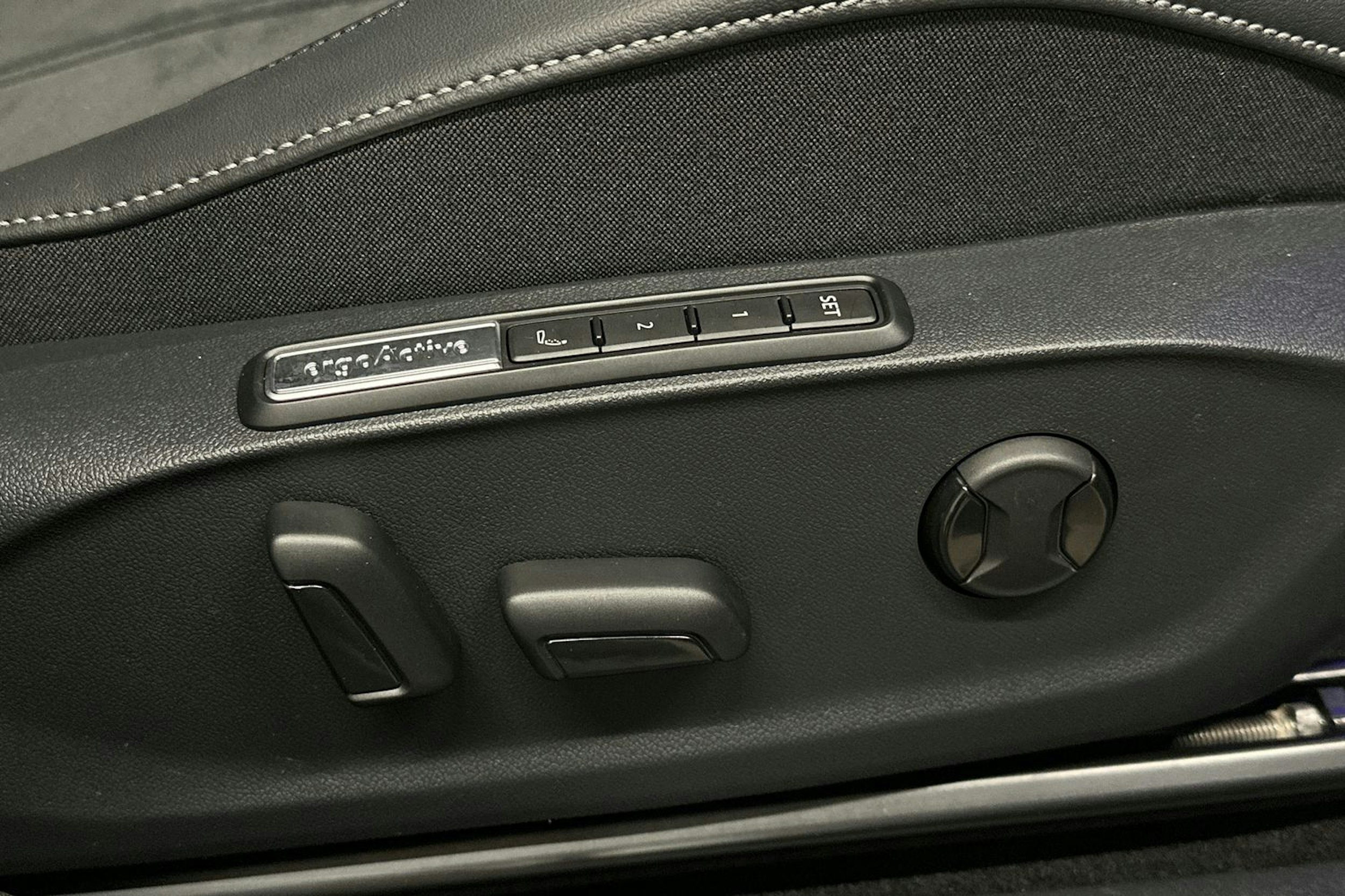 harmaa Volkswagen ID.7 2025 kuva 34.