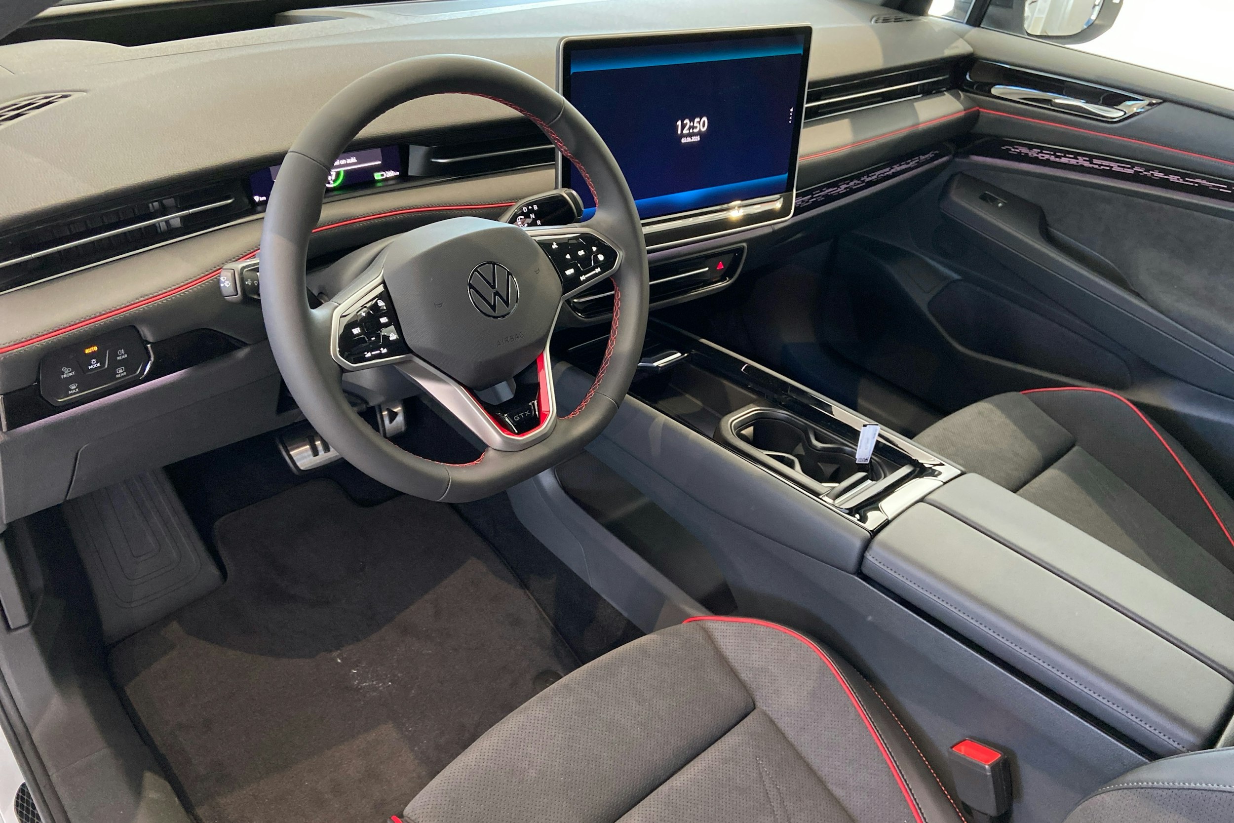 valkoinen Volkswagen ID.7 2025 kuva 7.