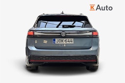 sininen Volkswagen ID.7 2025 kuva 3.