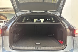 sininen Volkswagen ID.7 2025 kuva 11.