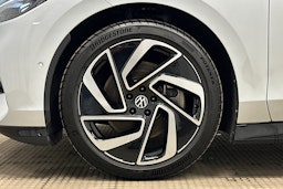 harmaa Volkswagen ID.7 2025 kuva 11.