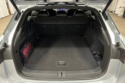 harmaa Volkswagen ID.7 2025 kuva 14.