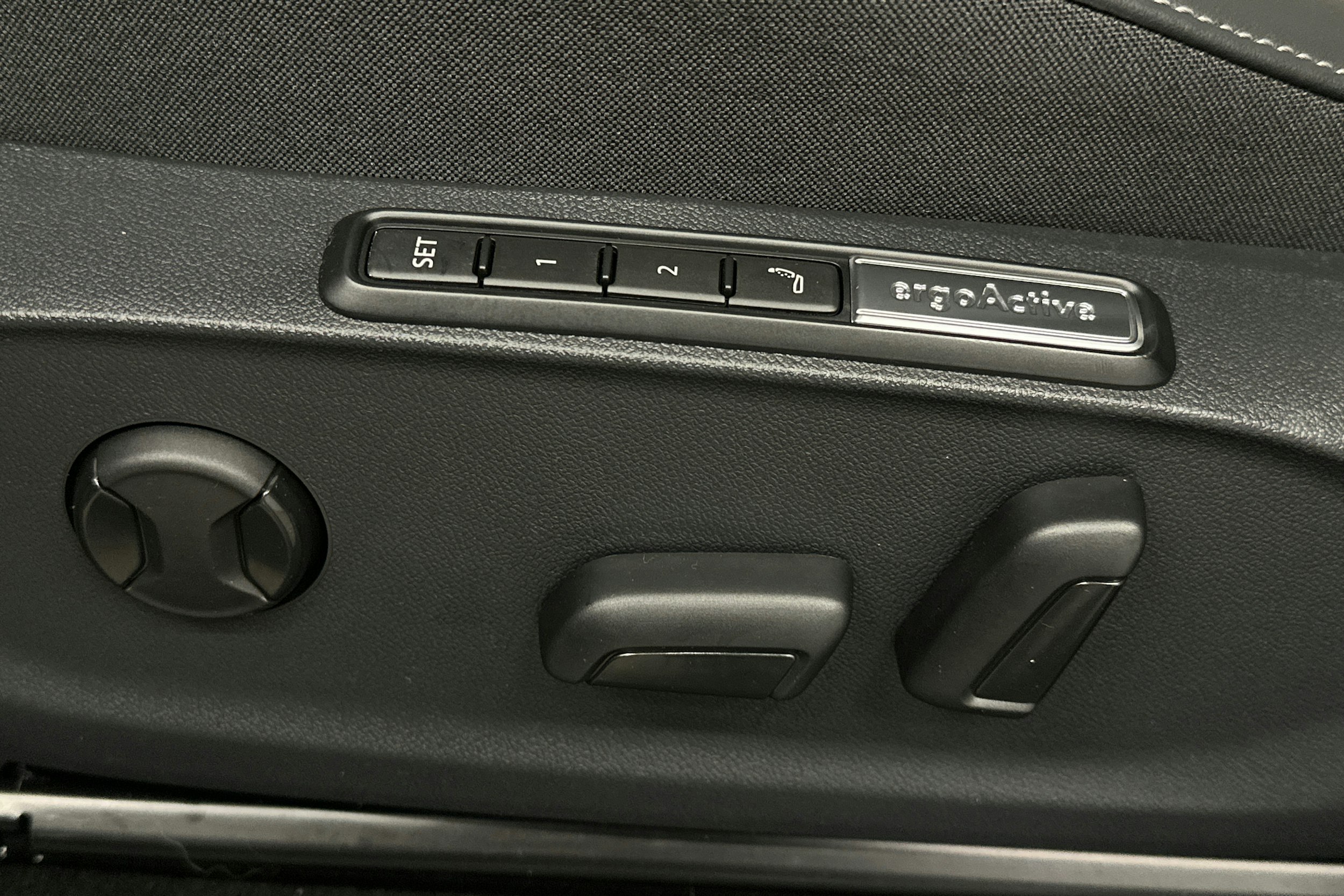 harmaa Volkswagen ID.7 2025 kuva 19.