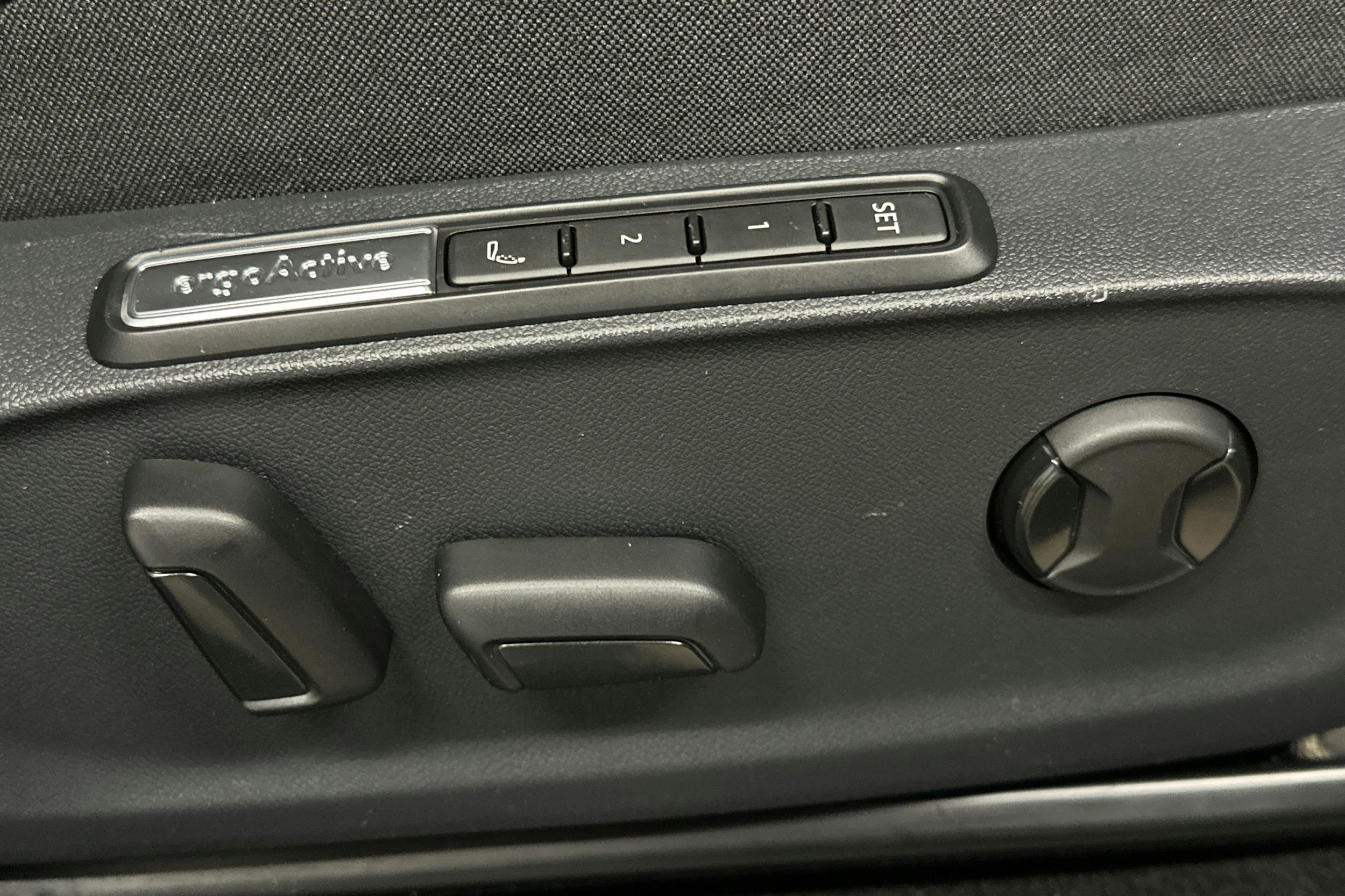 harmaa Volkswagen ID.7 2025 kuva 20.