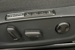 harmaa Volkswagen ID.7 2025 kuva 20.