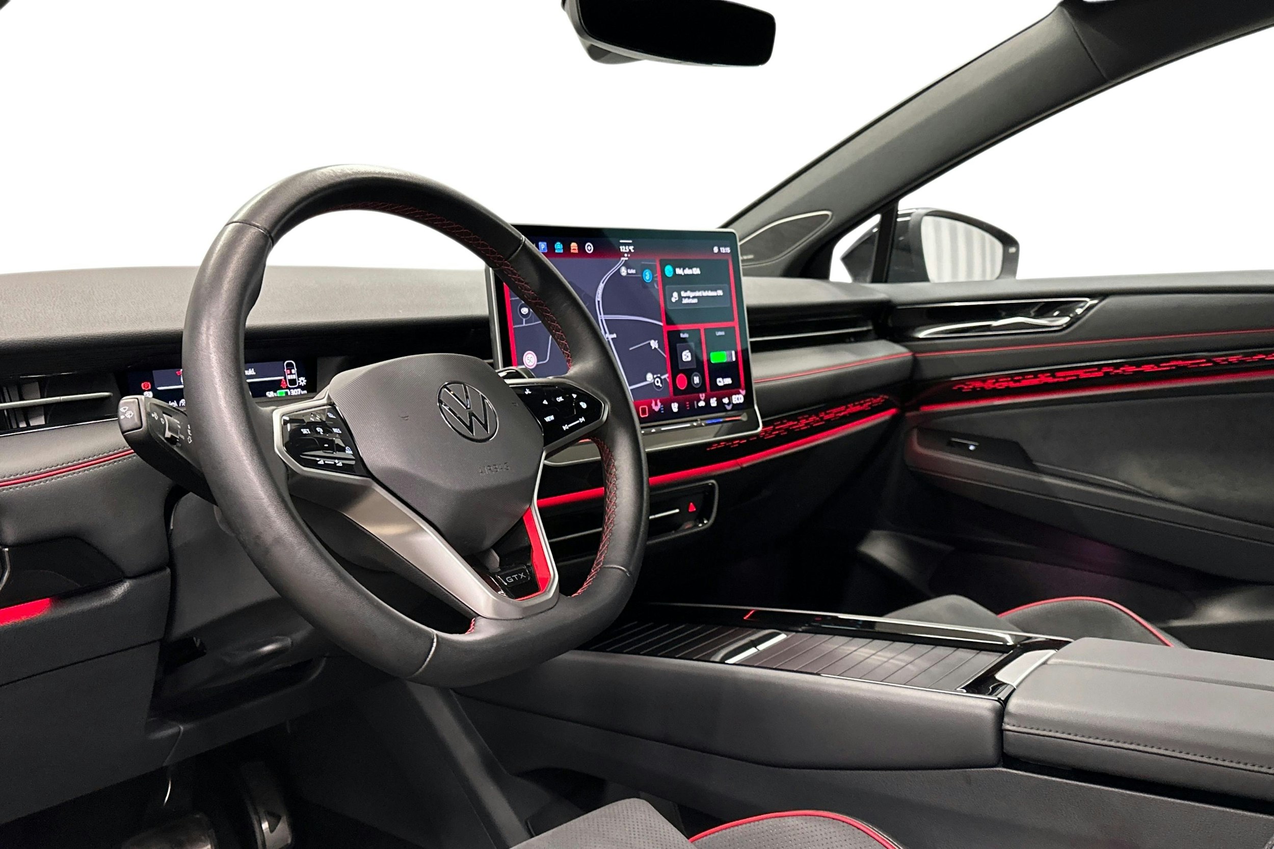 sininen Volkswagen ID.7 2025 kuva 7.