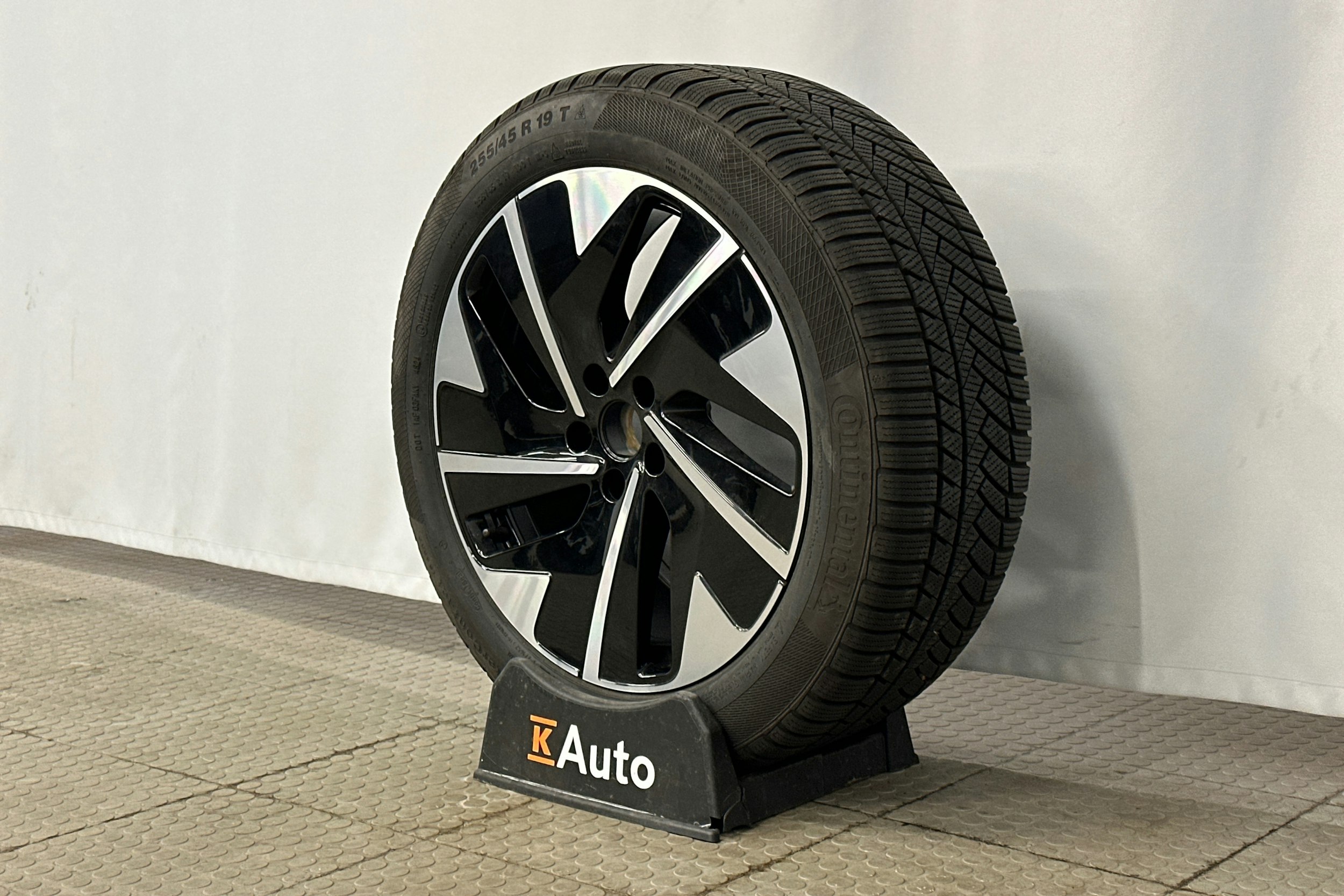 sininen Volkswagen ID.7 2025 kuva 13.