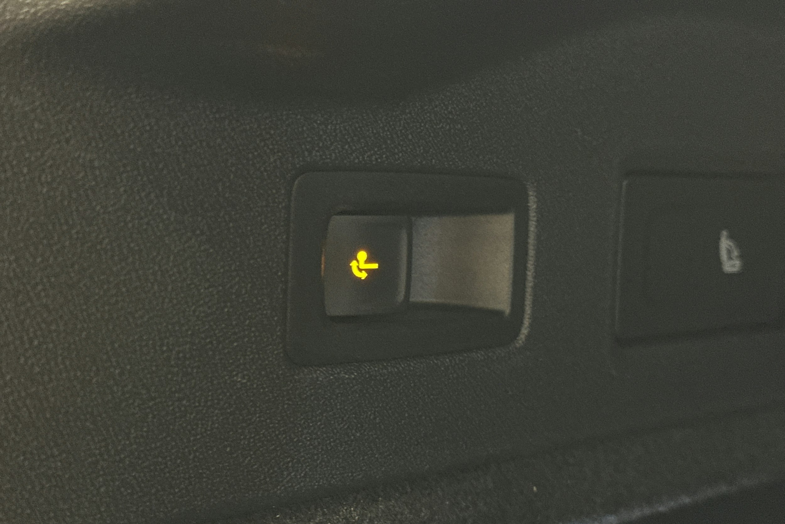 sininen Volkswagen ID.7 2025 kuva 16.