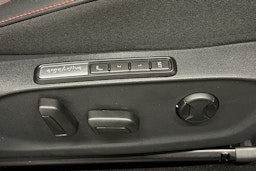 sininen Volkswagen ID.7 2025 kuva 20.