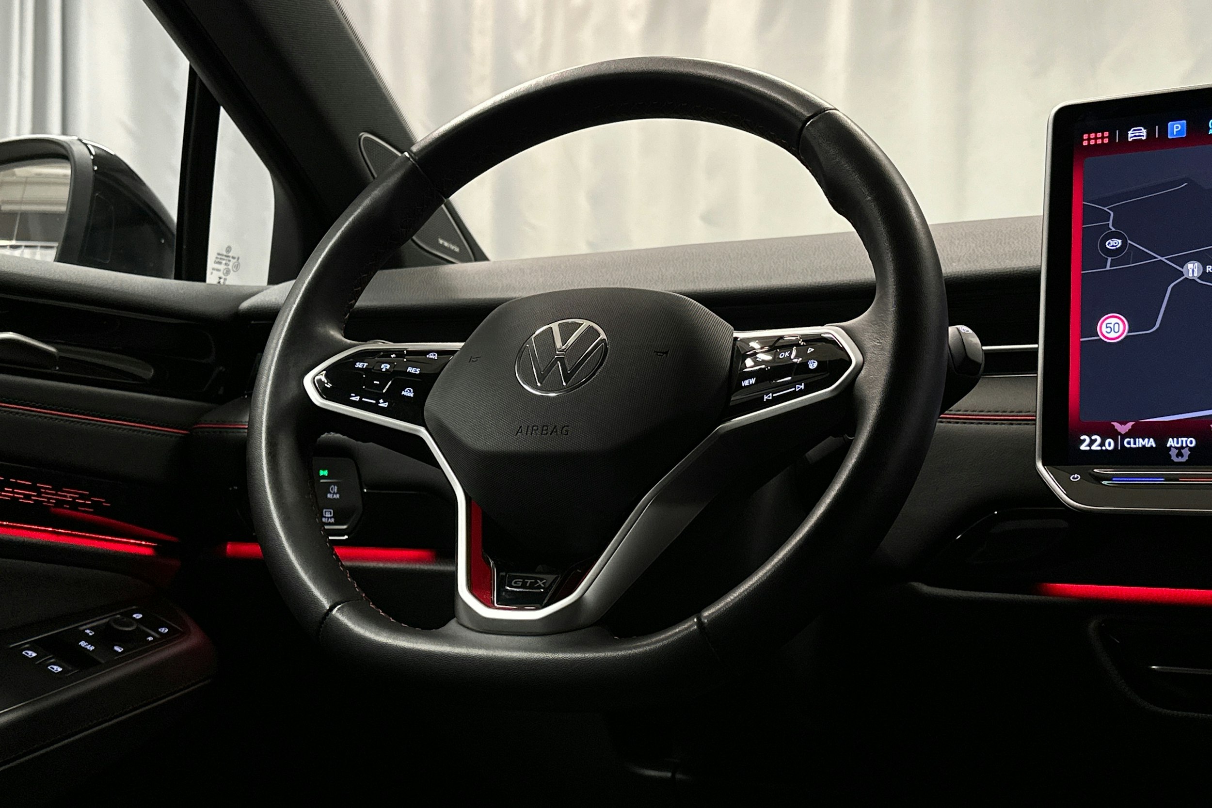 sininen Volkswagen ID.7 2025 kuva 21.