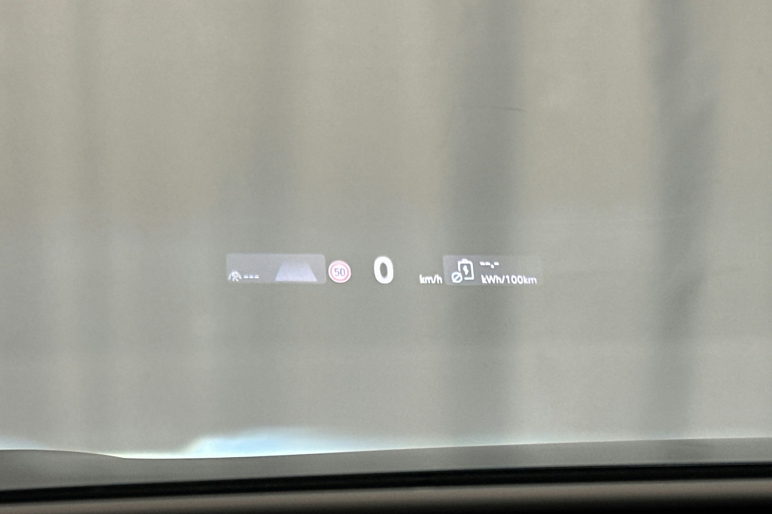 sininen Volkswagen ID.7 2025 kuva 26.