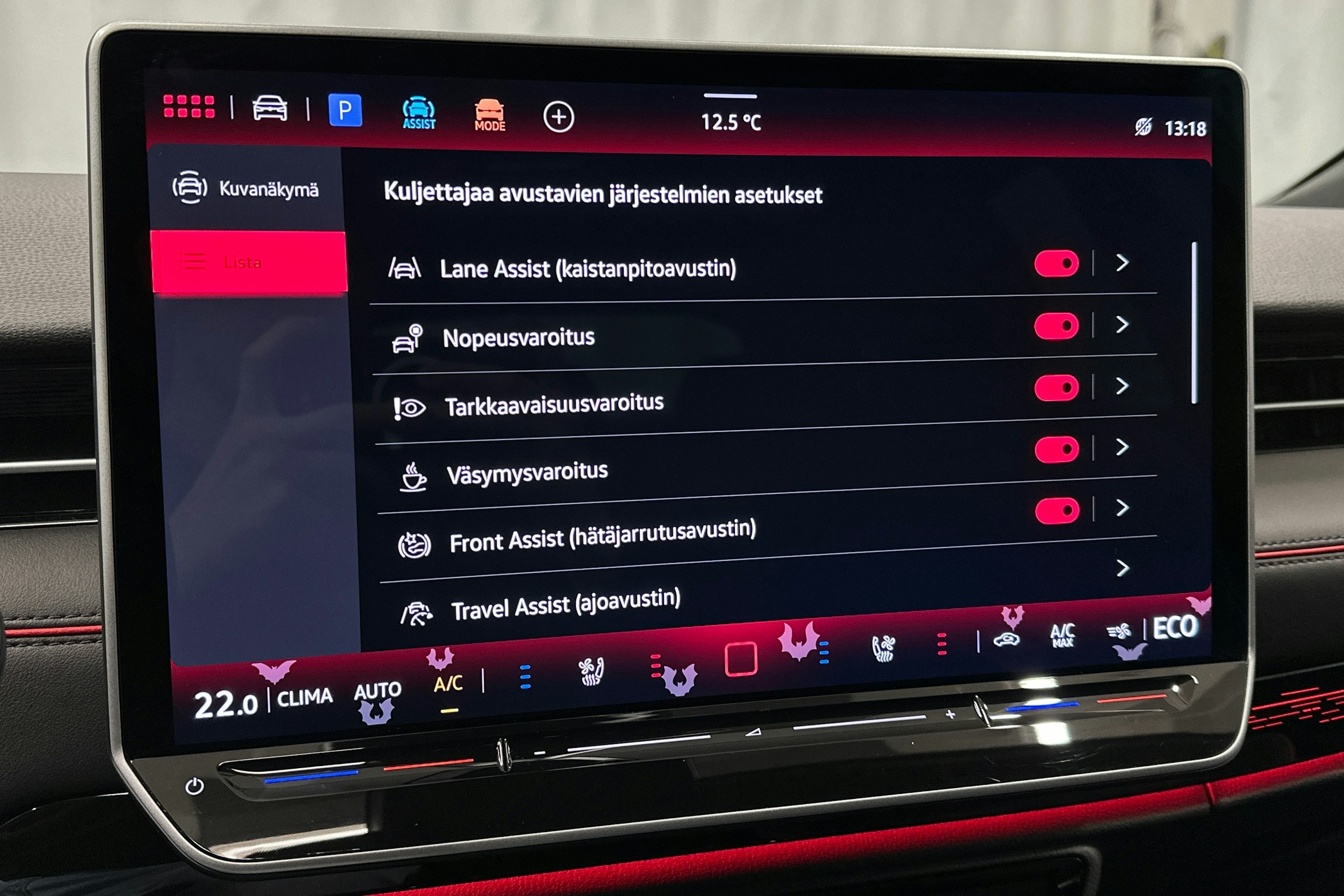 sininen Volkswagen ID.7 2025 kuva 31.