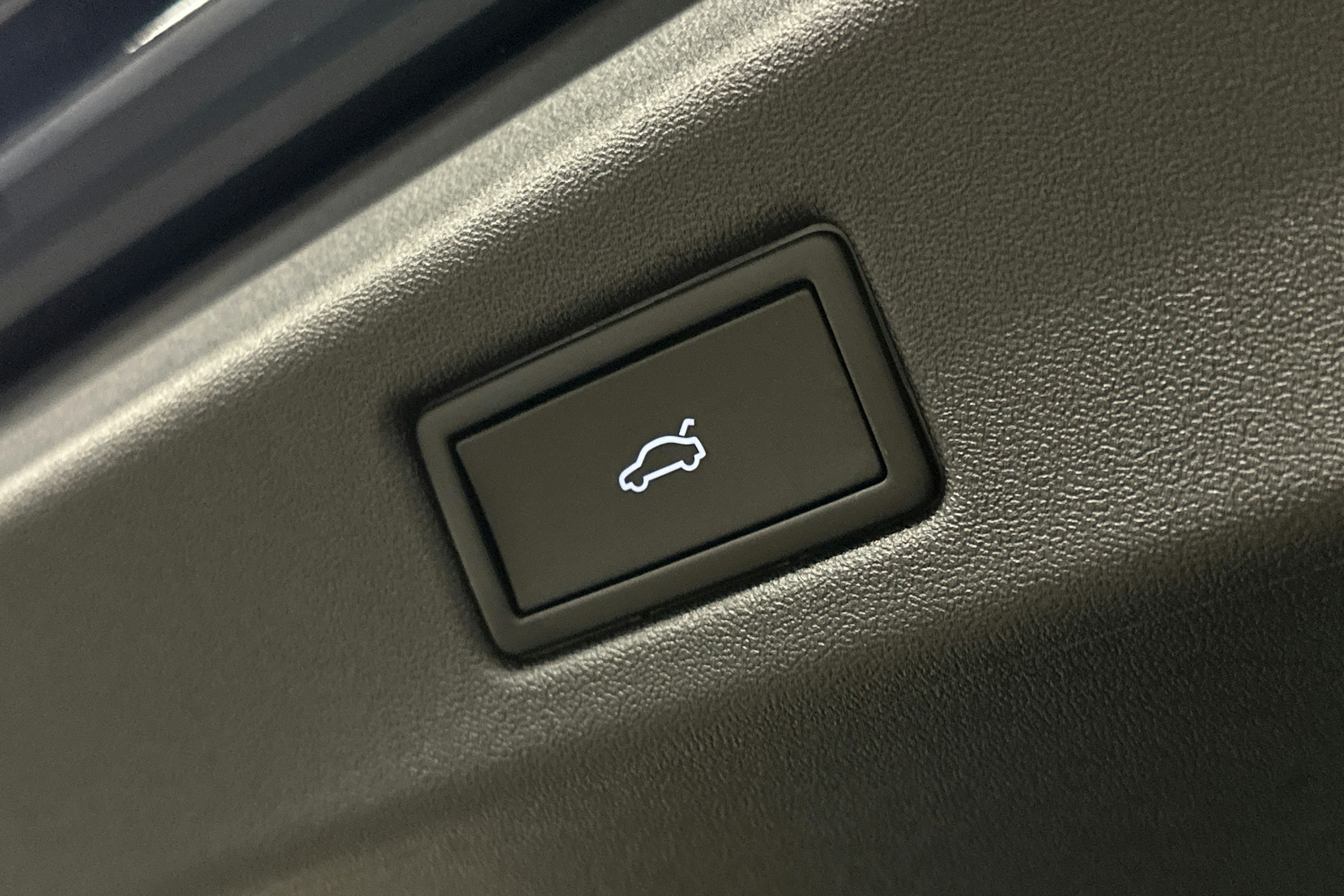 sininen Volkswagen ID.7 2025 kuva 16.