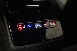 sininen Volkswagen ID.7 2025 kuva 17.