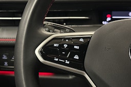 sininen Volkswagen ID.7 2025 kuva 22.