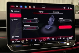 sininen Volkswagen ID.7 2025 kuva 34.