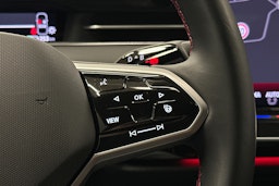 punainen Volkswagen ID.7 2025 kuva 20.