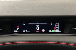 punainen Volkswagen ID.7 2025 kuva 21.