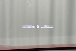 punainen Volkswagen ID.7 2025 kuva 22.