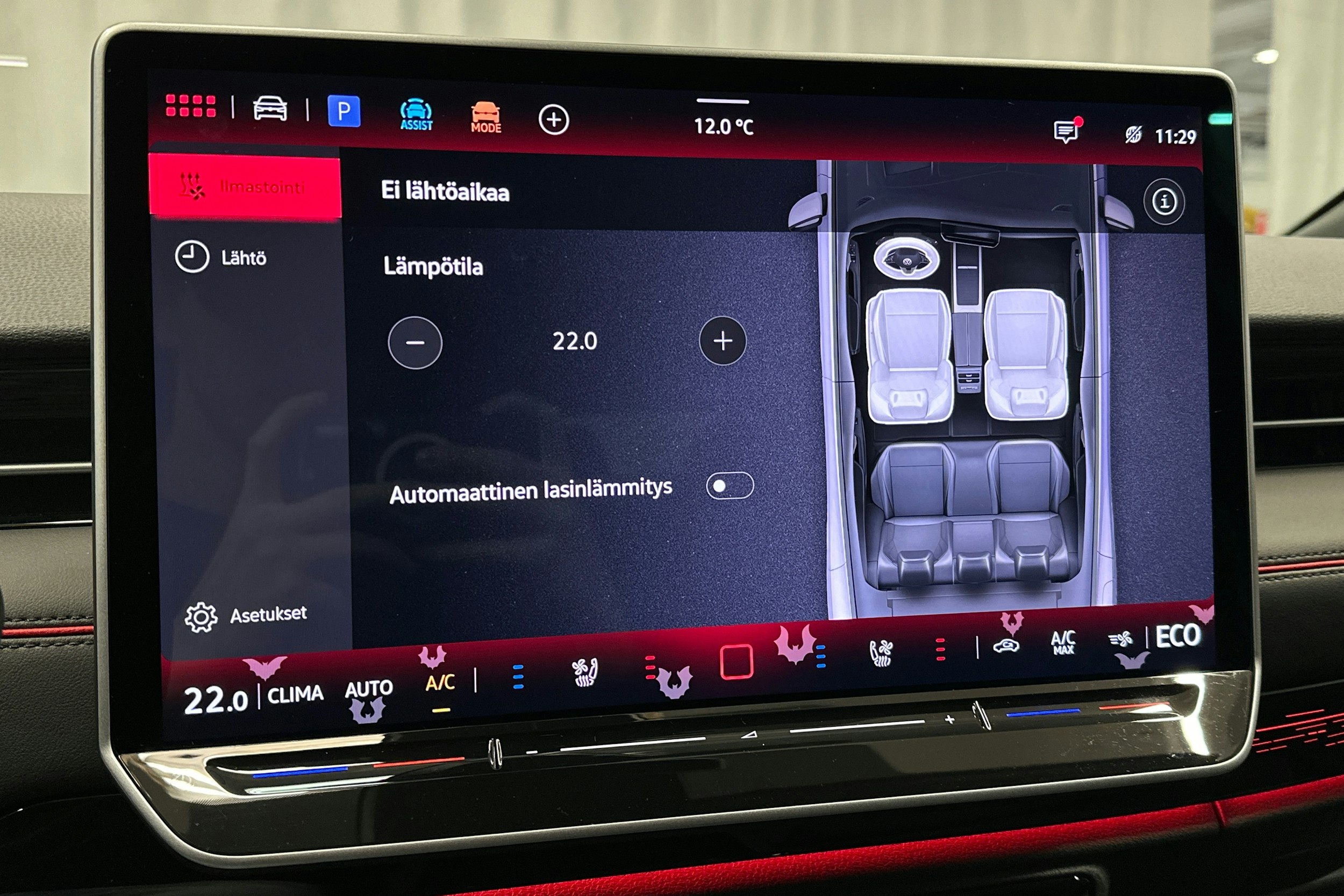 punainen Volkswagen ID.7 2025 kuva 27.