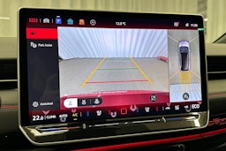 punainen Volkswagen ID.7 2025 kuva 33.