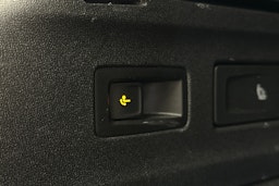 punainen Volkswagen ID.7 2025 kuva 16.