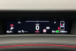 punainen Volkswagen ID.7 2025 kuva 25.