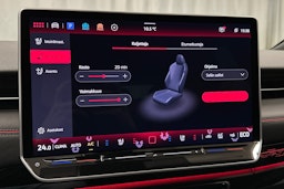 punainen Volkswagen ID.7 2025 kuva 35.