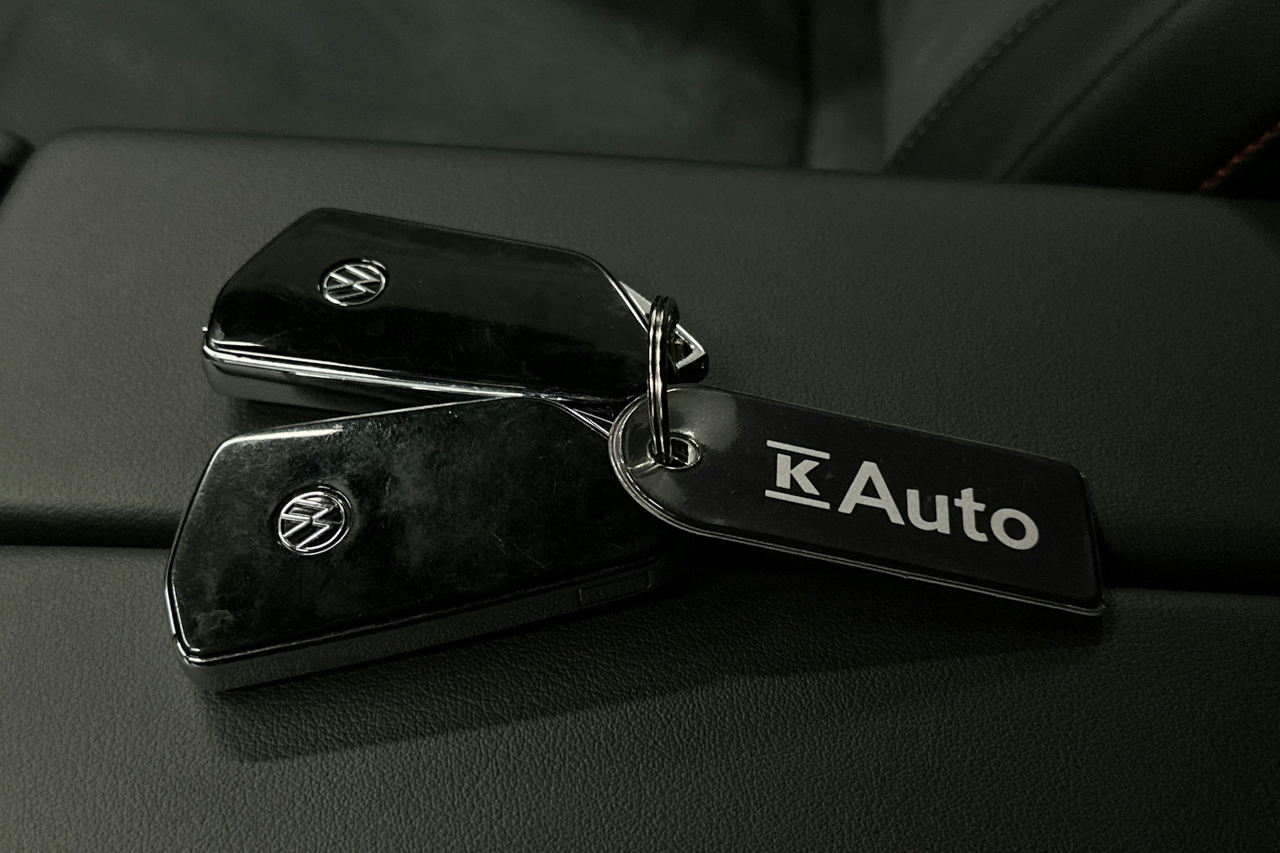 punainen Volkswagen ID.7 2025 kuva 39.