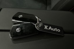 punainen Volkswagen ID.7 2025 kuva 39.