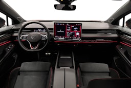 punainen Volkswagen ID.7 2025 kuva 9.