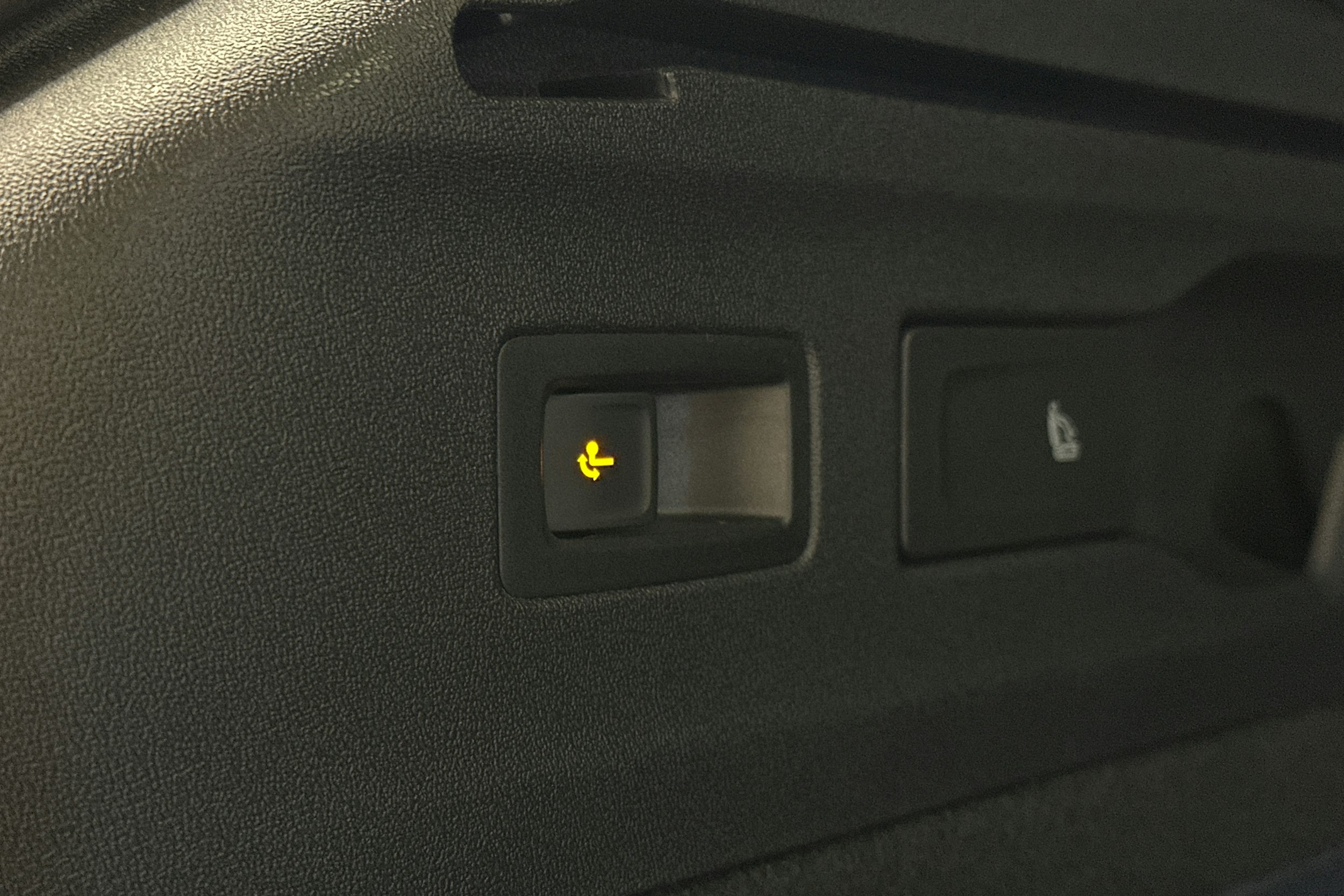 punainen Volkswagen ID.7 2025 kuva 15.